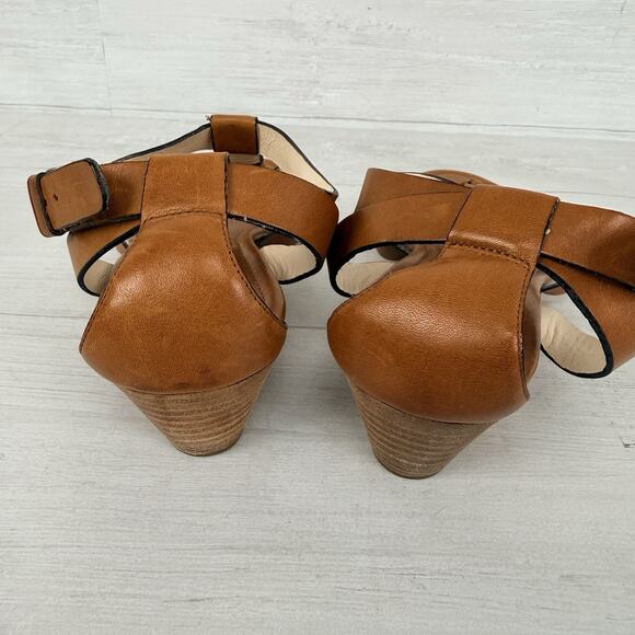 Coach Vivian Leather Thong Sandals Size 11 B Brown Strappy Low Wedge Classic - Picture 7 of 14